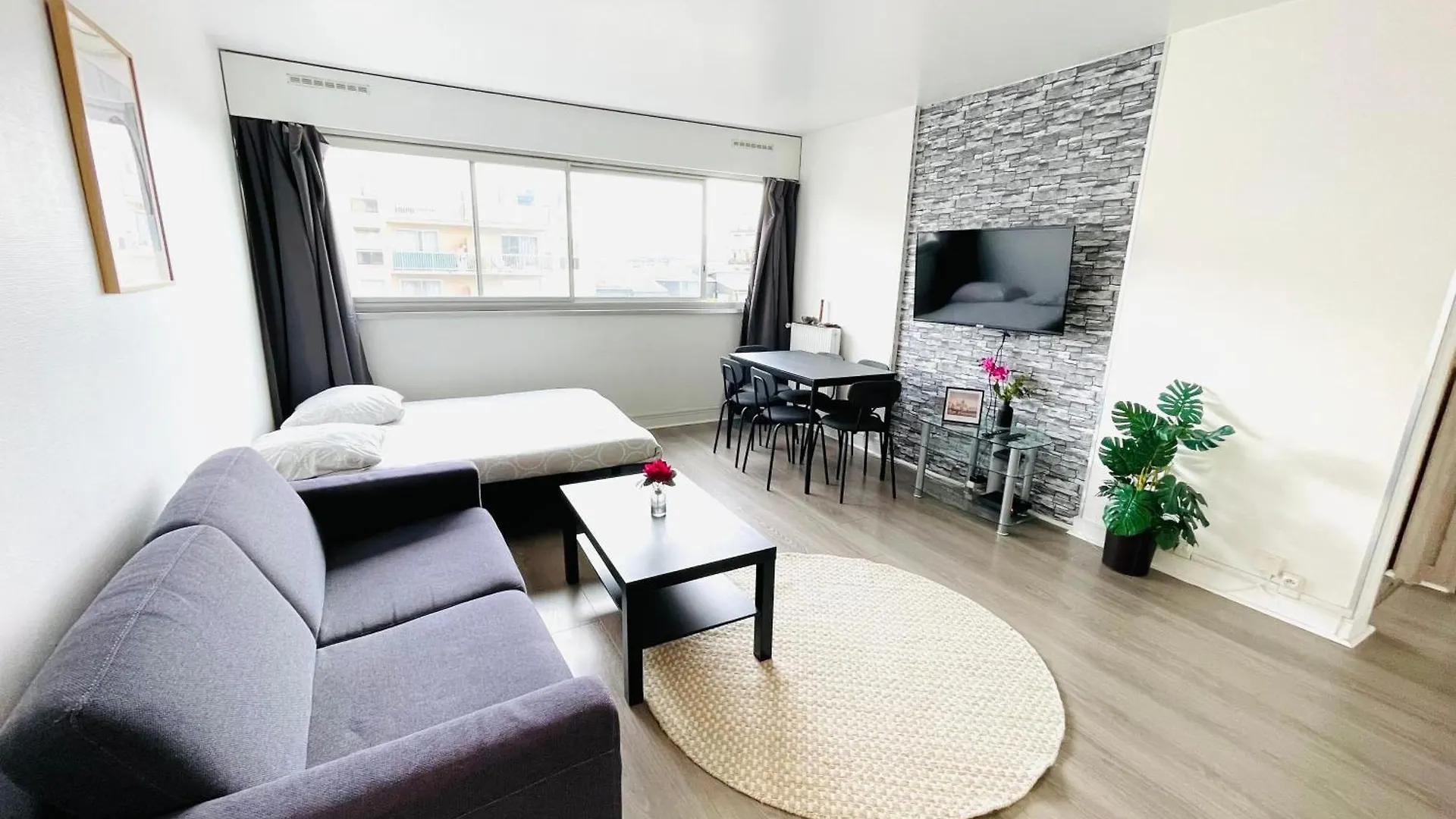 Apartment Place Cambronne